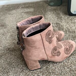 ARider Girl Boots NWT